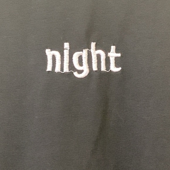 Cherry AKA Black Embroidered Night Crescent Moon Crewneck Short Sleeve T-Shirt L - Picture 4 of 10